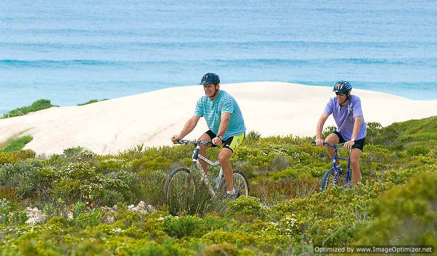 Cycling through the dunes at De Hoop